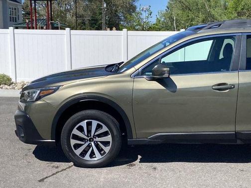 Autumn Green Metallic 2020 Subaru Outback Premium
