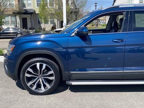 2018 Volkswagen Atlas 3.6L SEL Premium