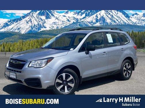 Ice Silver Metallic 2018 Subaru Forester 2.5i
