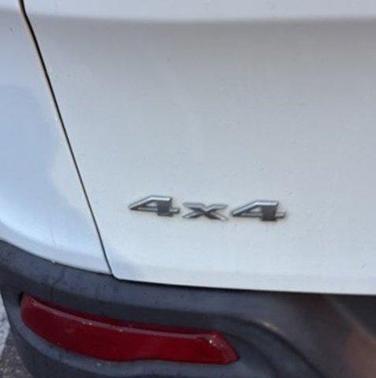 2017 Jeep Cherokee Sport