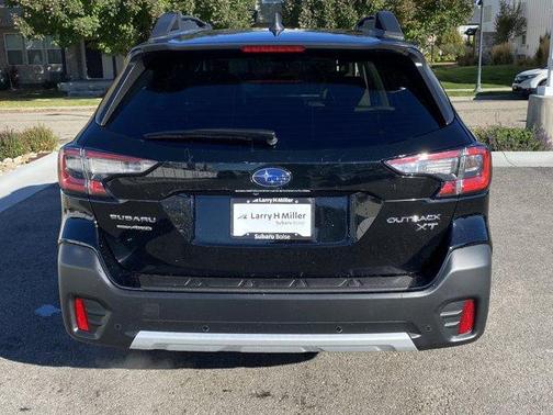 2022 Subaru Outback Limited XT