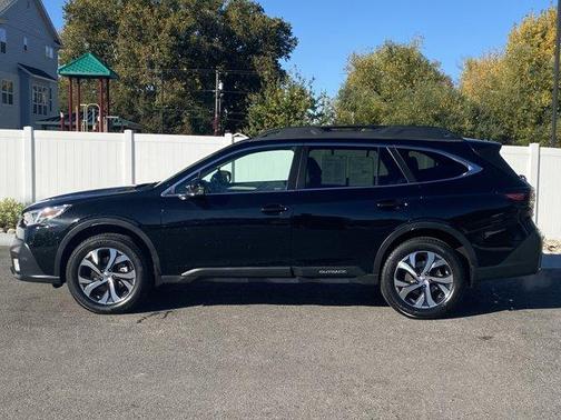 2022 Subaru Outback Limited XT