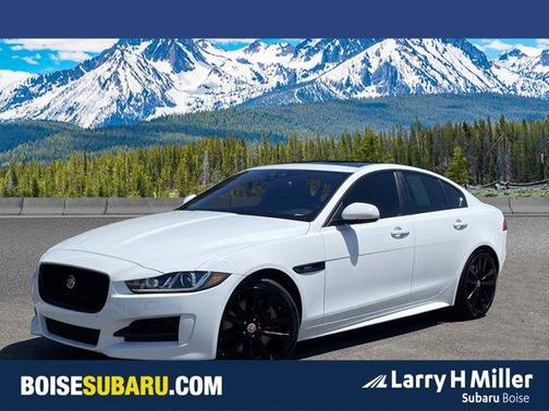 2017 Jaguar XE 35t R-Sport