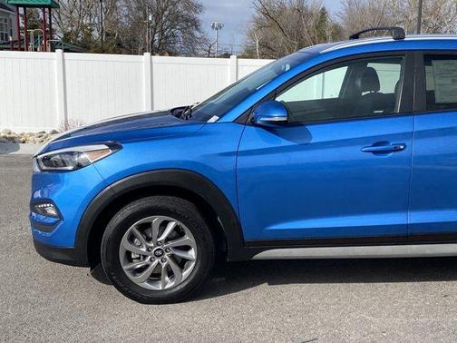 2017 Hyundai TUCSON SE Plus