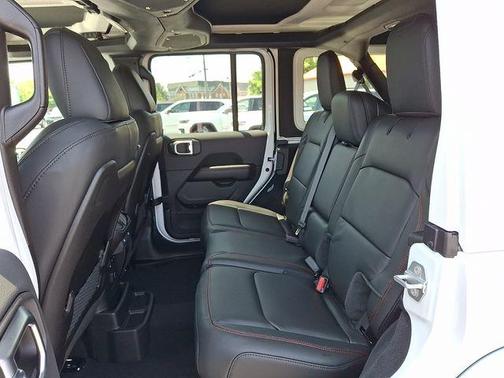 Bright White Clearcoat 2026 Jeep Wrangler Rubicon