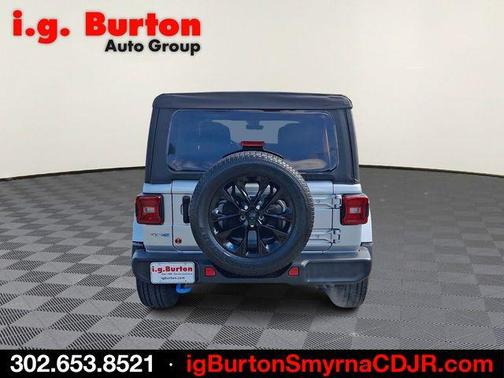 Silver Zynith Clearcoat 2023 Jeep Wrangler 4xe Sahara