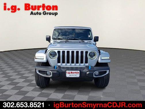 Silver Zynith Clearcoat 2023 Jeep Wrangler 4xe Sahara
