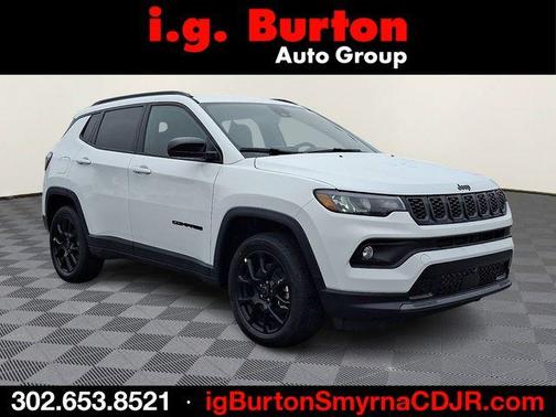 Bright White Clearcoat 2026 Jeep Compass Latitude