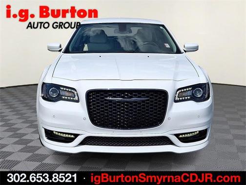 2022 Chrysler 300 Touring