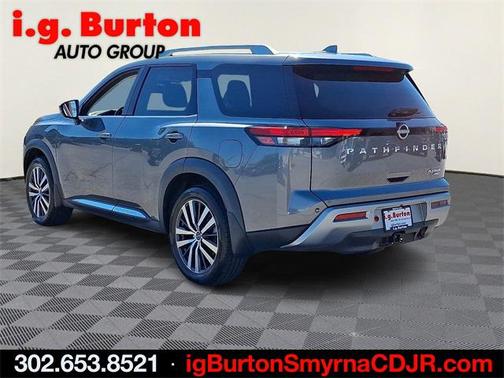 2022 Nissan Pathfinder Platinum 4WD