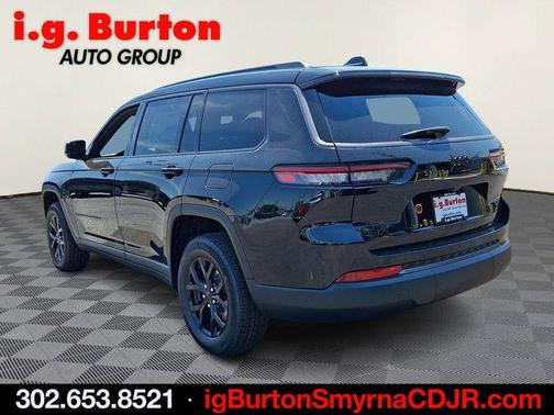Diamond Black 2026 Jeep Grand Cherokee L Laredo