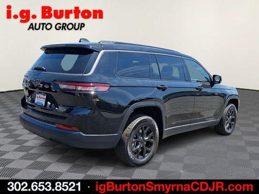 Diamond Black 2026 Jeep Grand Cherokee L Laredo