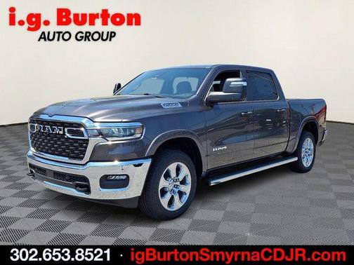 Granite Crystal Clearcoat Metallic 2026 RAM 1500 Big Horn/Lone Star