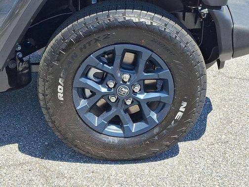 Granite Crystal Clearcoat Metallic 2026 Jeep Wrangler Sport