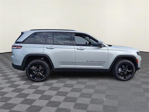 2025 Jeep Grand Cherokee Limited X