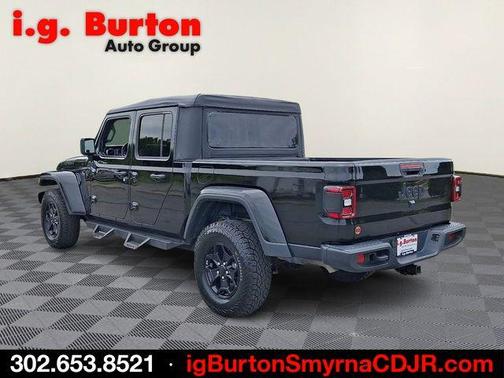 Black Clearcoat 2021 Jeep Gladiator Sport