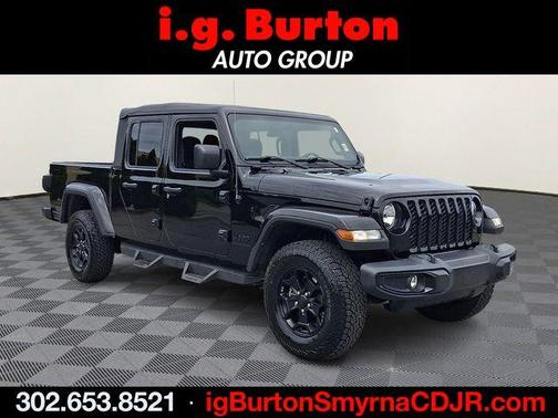 Black Clearcoat 2021 Jeep Gladiator Sport