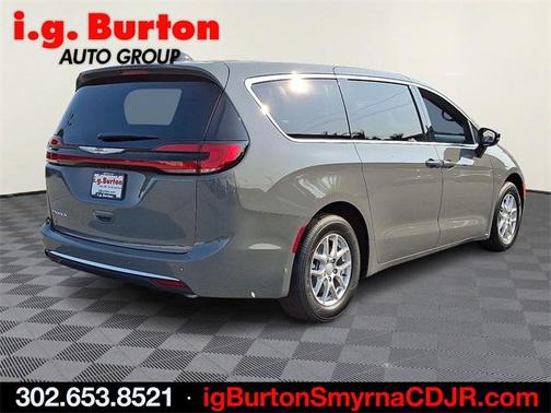 2025 Chrysler Pacifica L