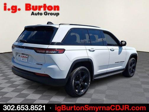 Bright White Clearcoat 2023 Jeep Grand Cherokee Limited