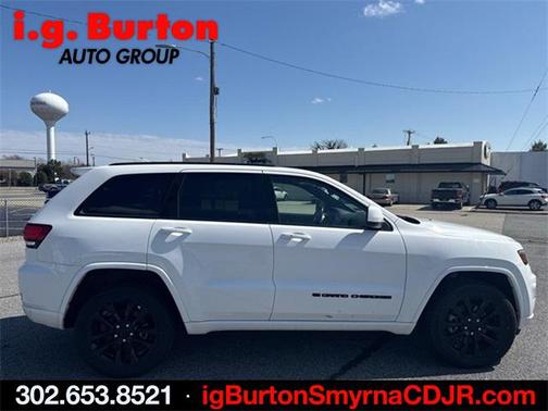 2022 Jeep Grand Cherokee Laredo