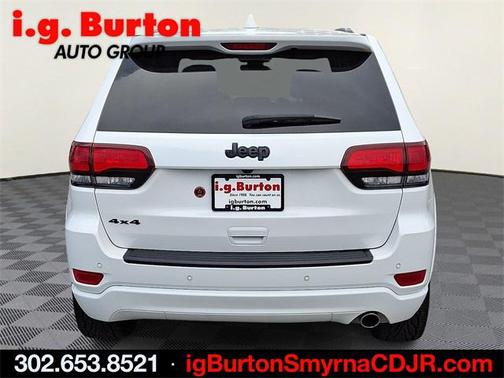 2022 Jeep Grand Cherokee Laredo