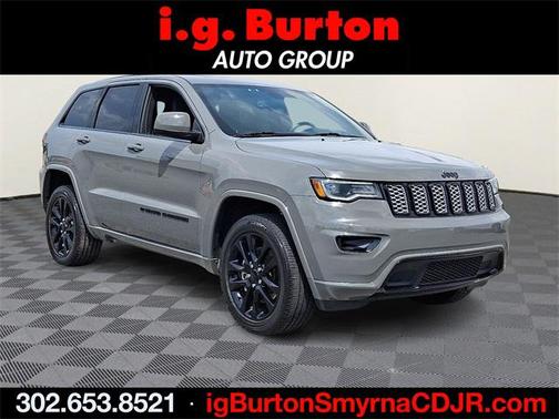 2022 Jeep Grand Cherokee Laredo