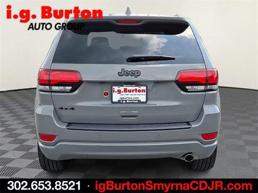 2022 Jeep Grand Cherokee Laredo