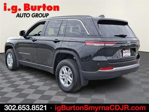 2025 Jeep Grand Cherokee Laredo