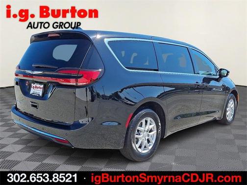 2026 Chrysler Pacifica L