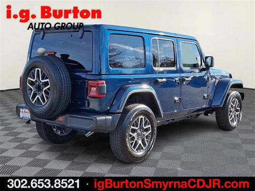 2025 Jeep Wrangler 4-Door Sahara 4x4