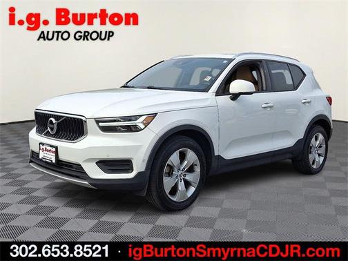 2019 Volvo XC40 T5 Momentum