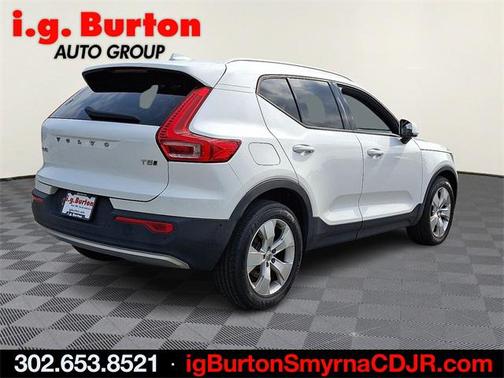2019 Volvo XC40 T5 Momentum