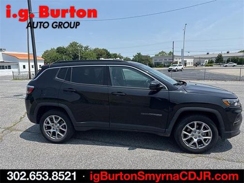 2022 Jeep Compass Latitude Lux
