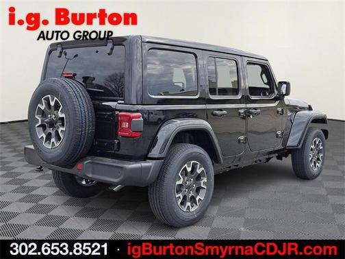 2025 Jeep Wrangler 4-Door Sahara 4x4