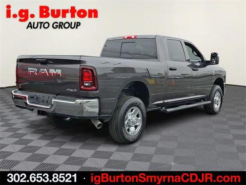 2025 RAM 2500 Tradesman Crew Cab 4x4 6'4' Box