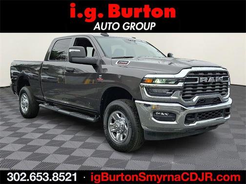 2025 RAM 2500 Tradesman Crew Cab 4x4 6'4' Box