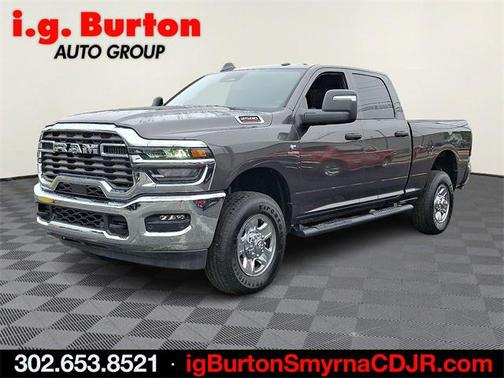 2025 RAM 2500 Tradesman Crew Cab 4x4 6'4' Box