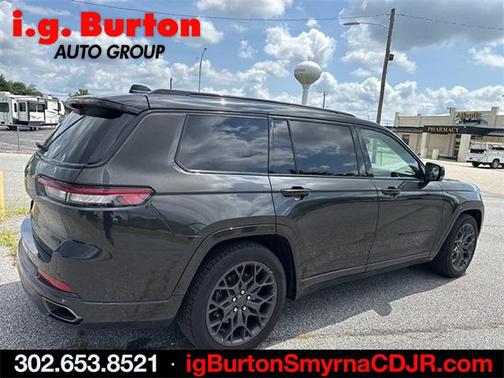 2023 Jeep Grand Cherokee L Summit Reserve