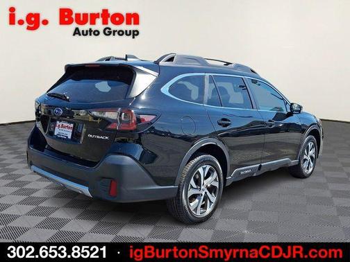 Crystal Black Silica 2022 Subaru Outback Limited