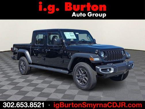 Black Clearcoat 2026 Jeep Gladiator Sport