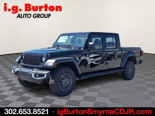 Black Clearcoat 2026 Jeep Gladiator Sport