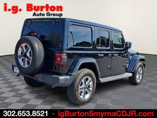 Black Clearcoat 2021 Jeep Wrangler Unlimited Sahara
