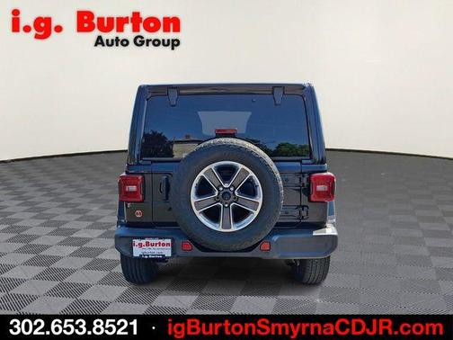 Black Clearcoat 2021 Jeep Wrangler Unlimited Sahara