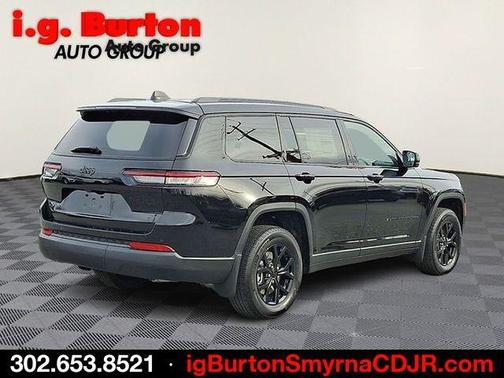 Diamond Black 2025 Jeep Grand Cherokee L Laredo