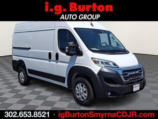 Bright White Clearcoat 2026 RAM ProMaster 1500 Base