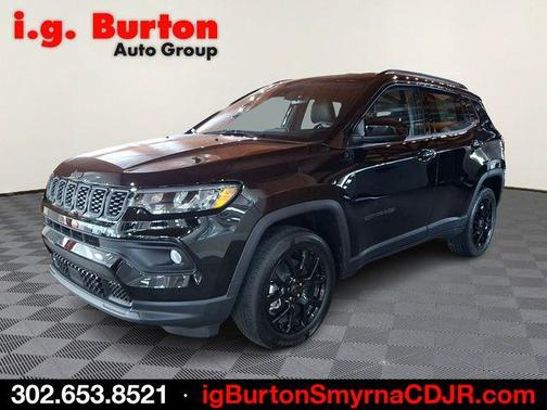 Diamond Black 2026 Jeep Compass Latitude