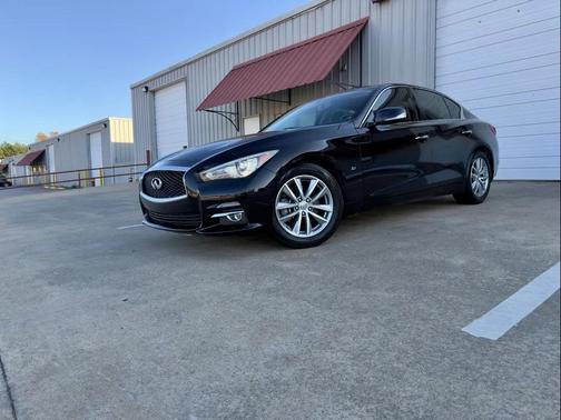 2015 INFINITI Q50 Premium