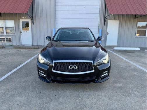 2015 INFINITI Q50 Premium