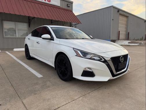 2020 Nissan Altima S FWD