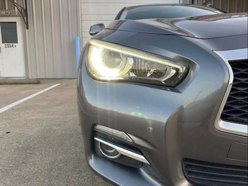 2015 INFINITI Q50 Base